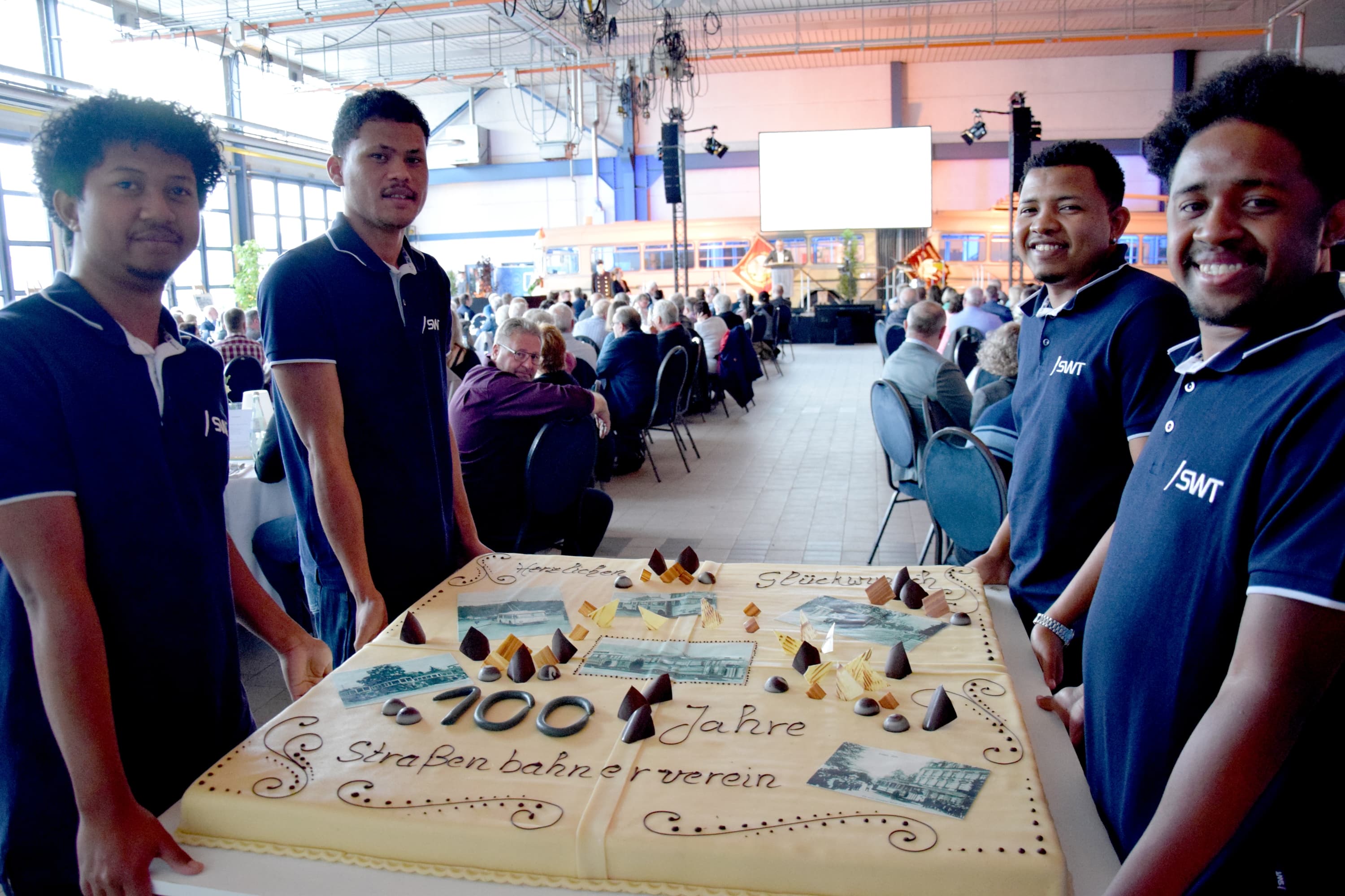 Straßenbahner Jubiläum Geburtstagstorte