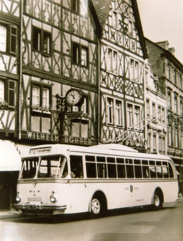 1951 O-Bus auf Hauptmarkt