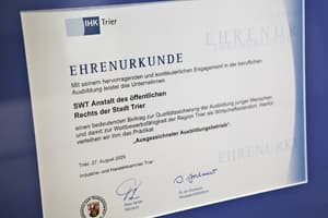 IHK Ausgezeichneter Ausbildungsbetrieb Urkunde 300px